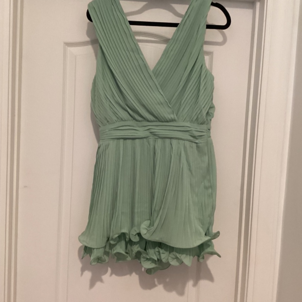 Sexy V-NECK ROMPER (Light Geen) - Picture 4 of 8